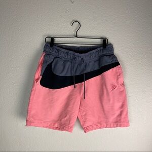 Nike Athletic Logo Shorts Size Large
